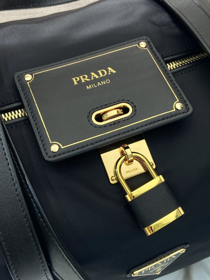 Pra*a travel bags